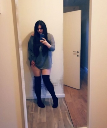 Изысканная красотка с шикарной фигурой приглашает тебя в мир наслаждений и удовольствий. Я окружу тебя вниманием и лаской, погружая в океан страсти и чувств. 6971, 24 года